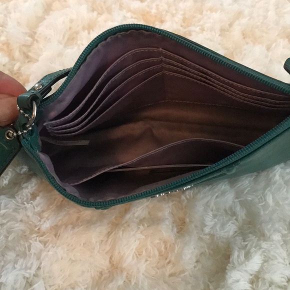 100% Authentic COACH mini purse for wrist/shoulder - Picture 4 of 4